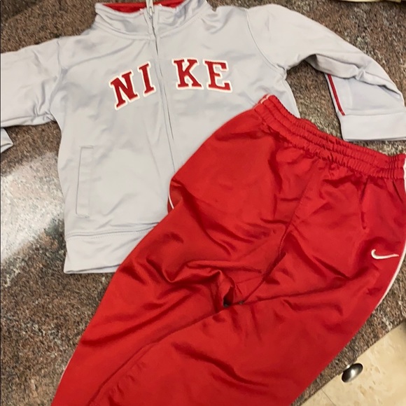 red nike baby outfit